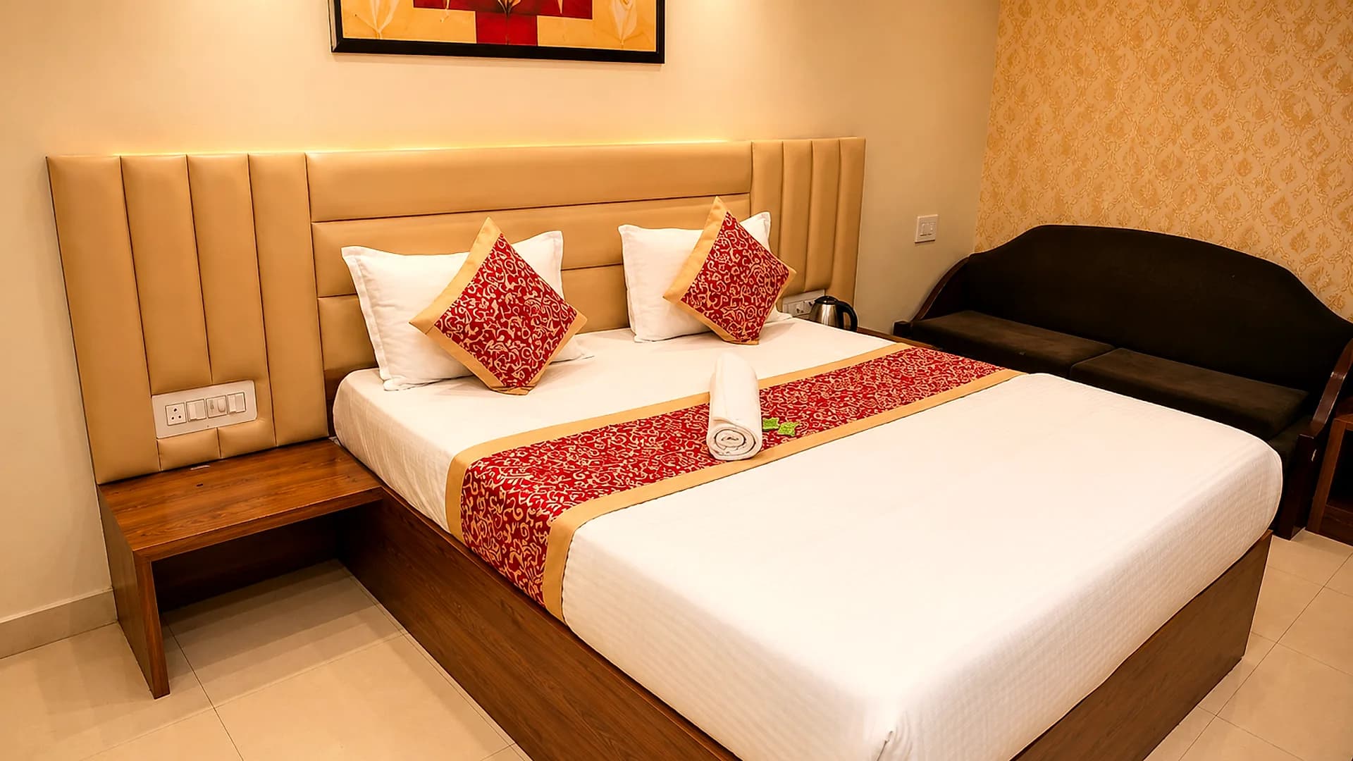 Rooms & Suites