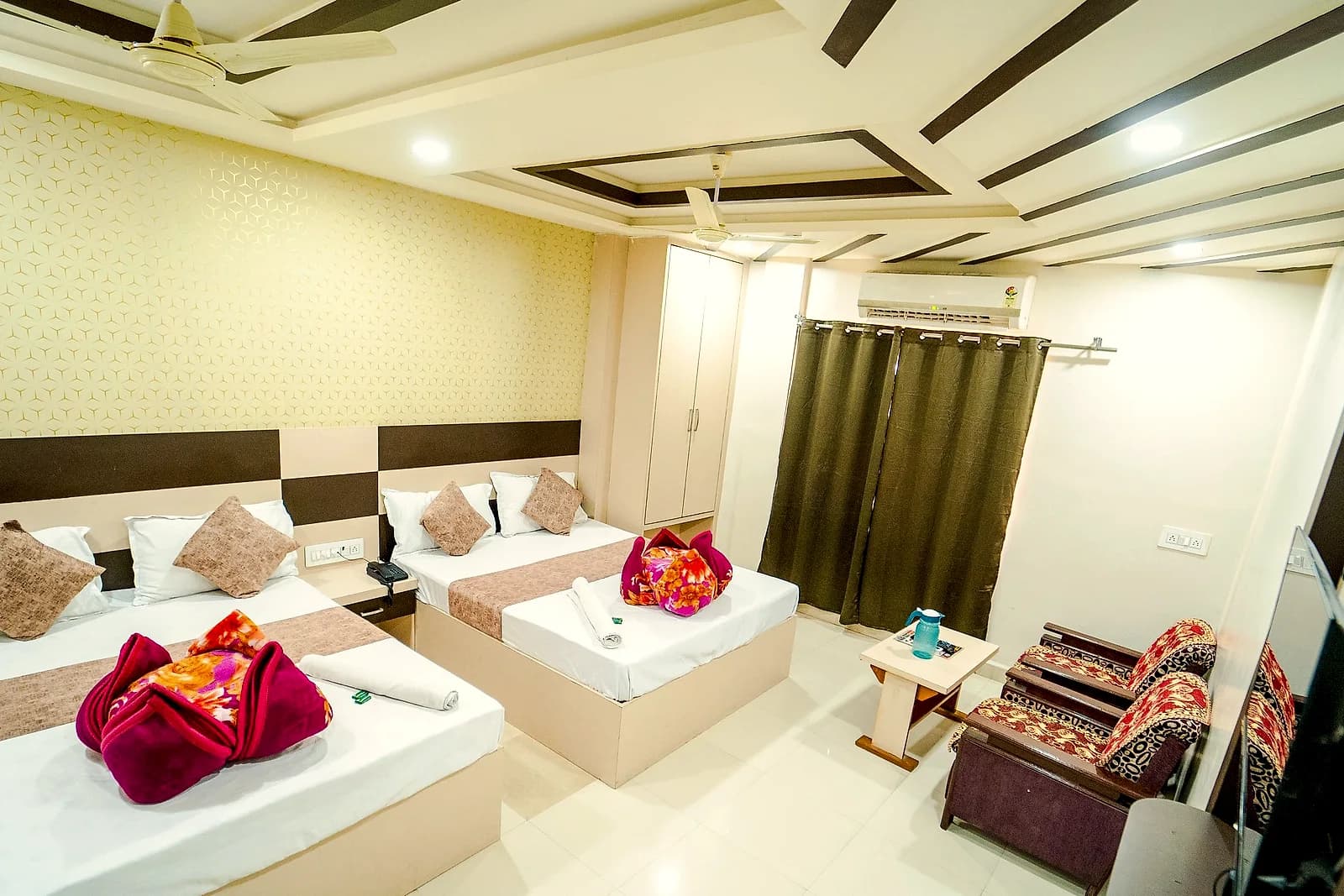 Family Four Bed Room at Hotel Siddhi Vinayak, Jodhpur