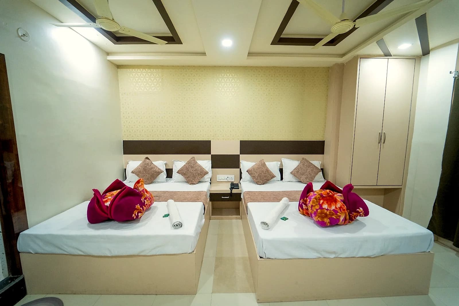Family Four Bed Room at Hotel Siddhi Vinayak, Jodhpur — view 4