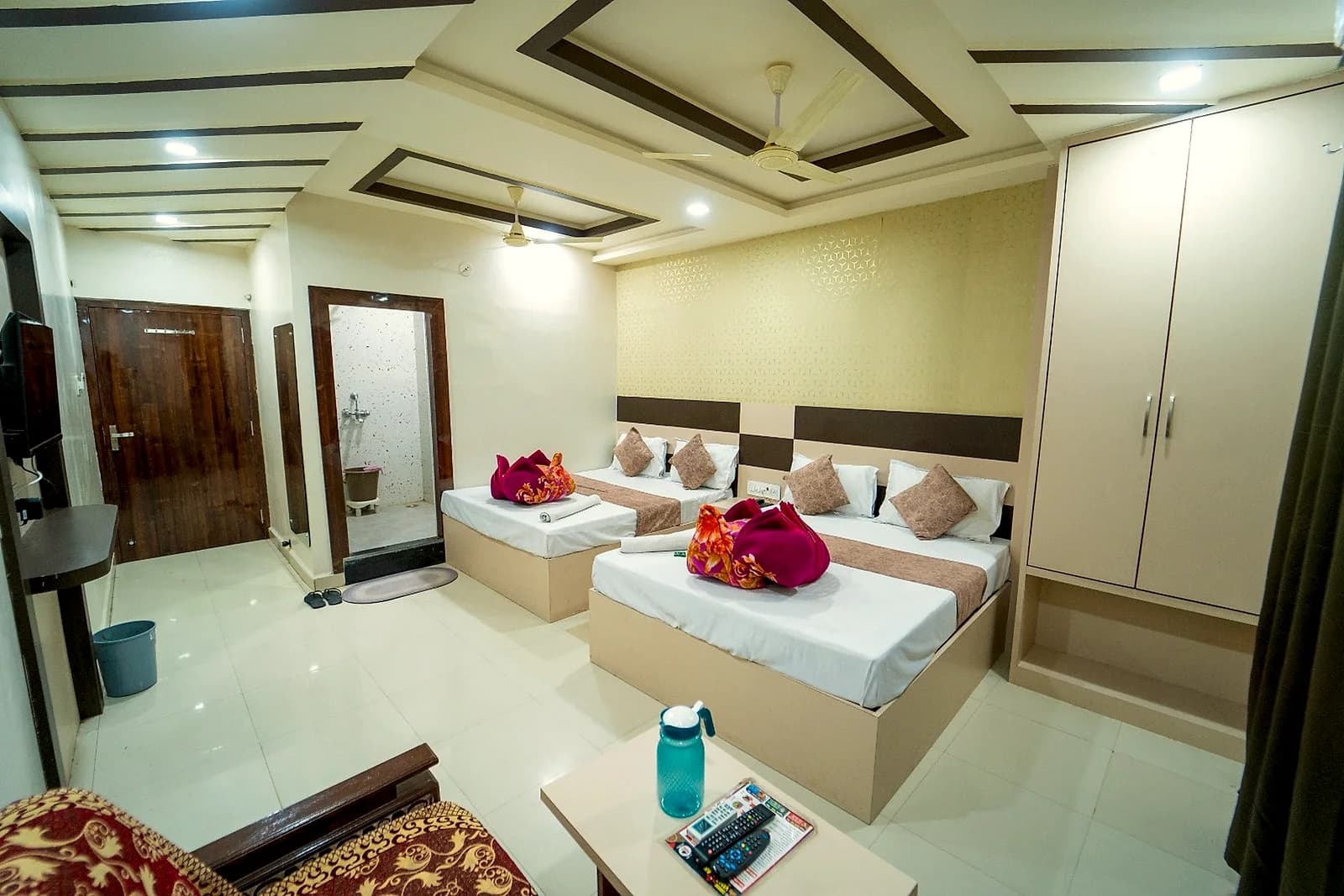 Family Four Bed Room at Hotel Siddhi Vinayak, Jodhpur — view 8