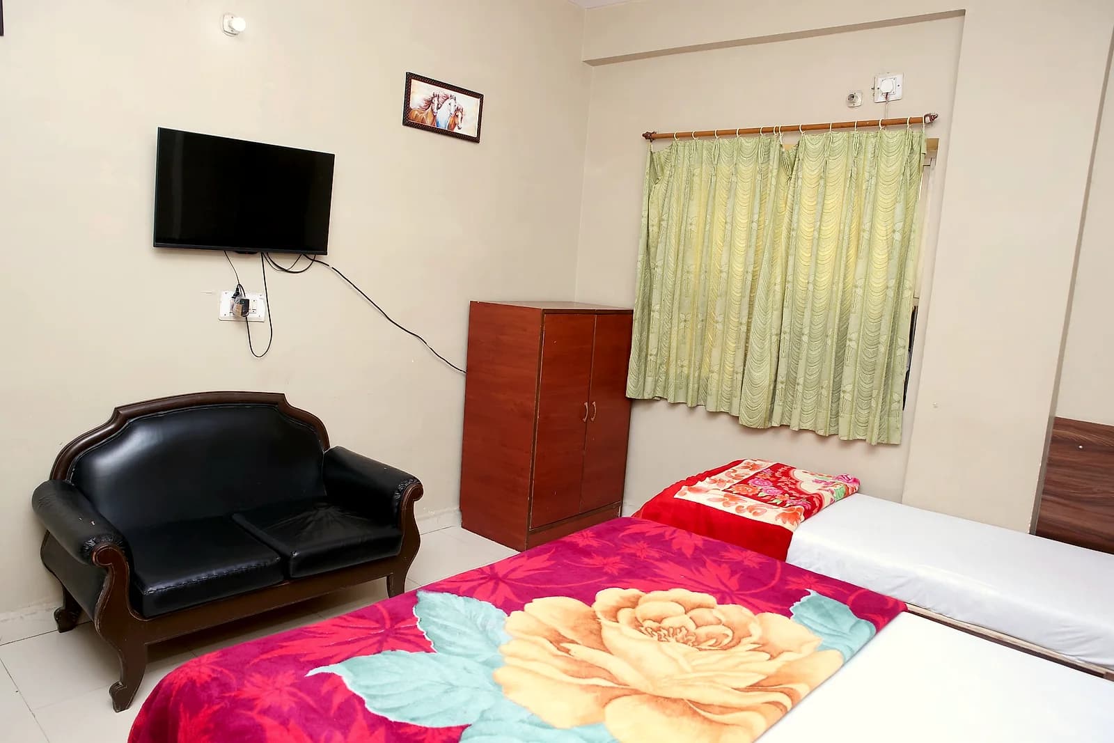 Triple Deluxe Room at Hotel Siddhi Vinayak, Jodhpur — view 4
