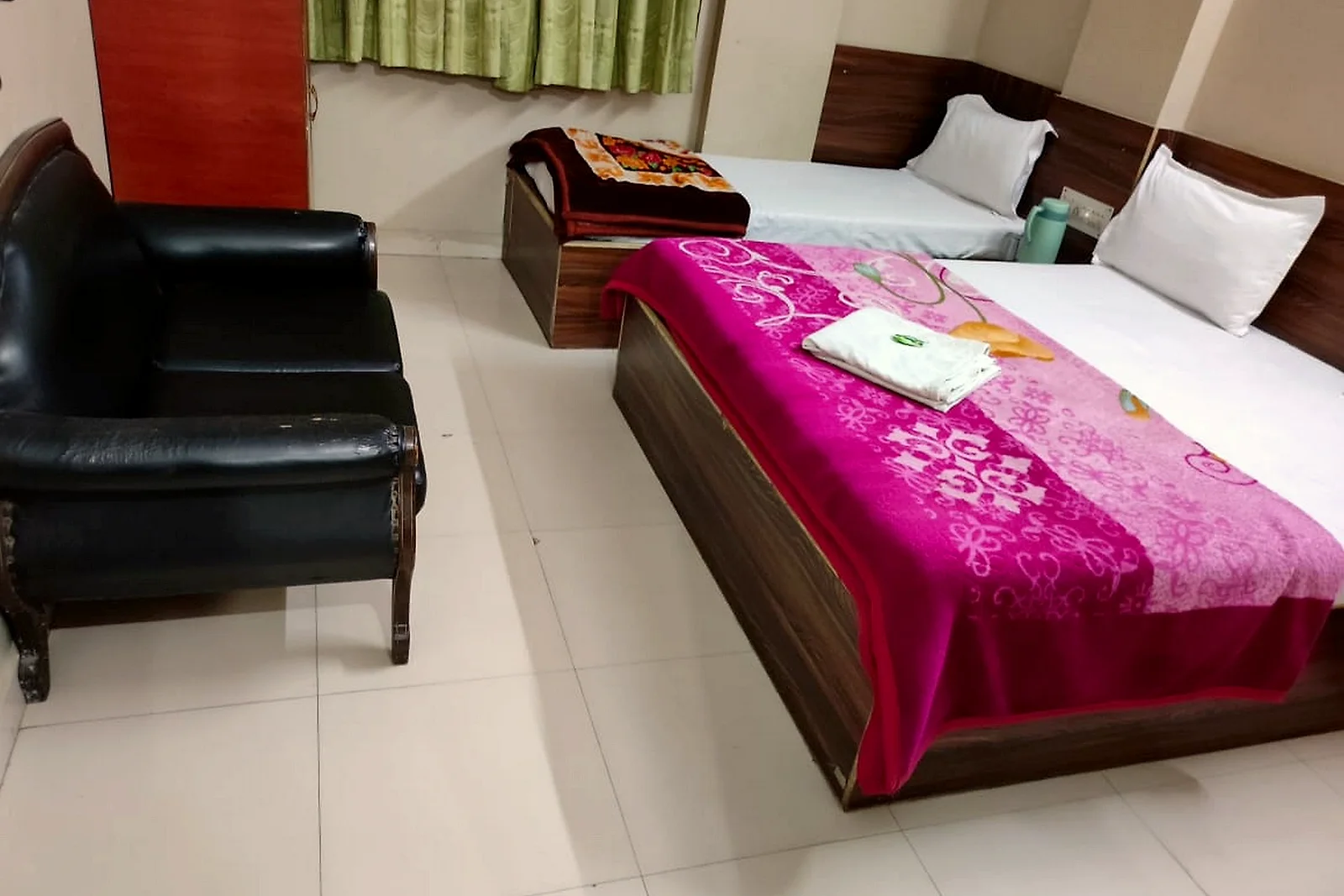 Triple Deluxe Room at Hotel Siddhi Vinayak, Jodhpur — view 5