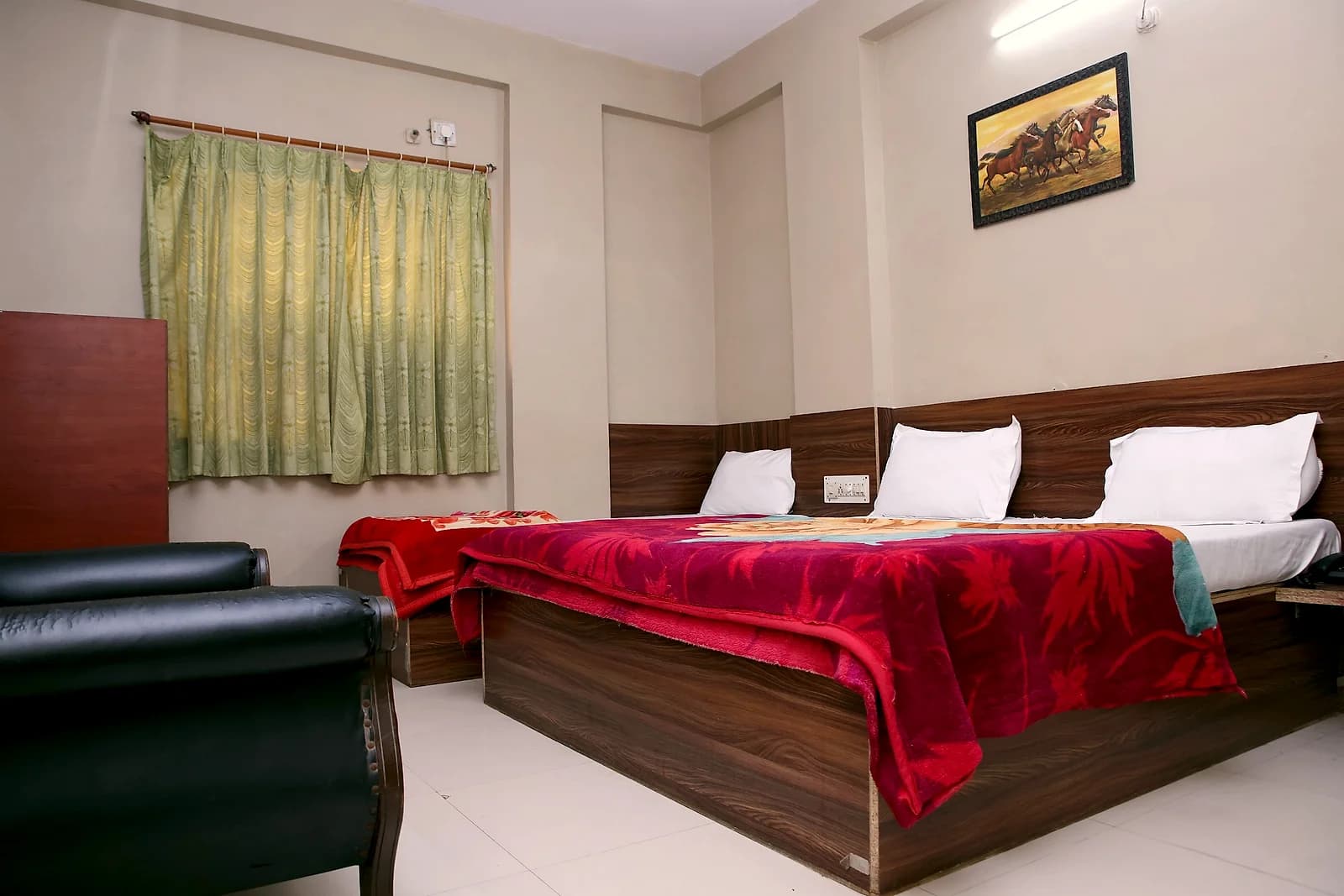 Triple Deluxe Room at Hotel Siddhi Vinayak, Jodhpur — view 11